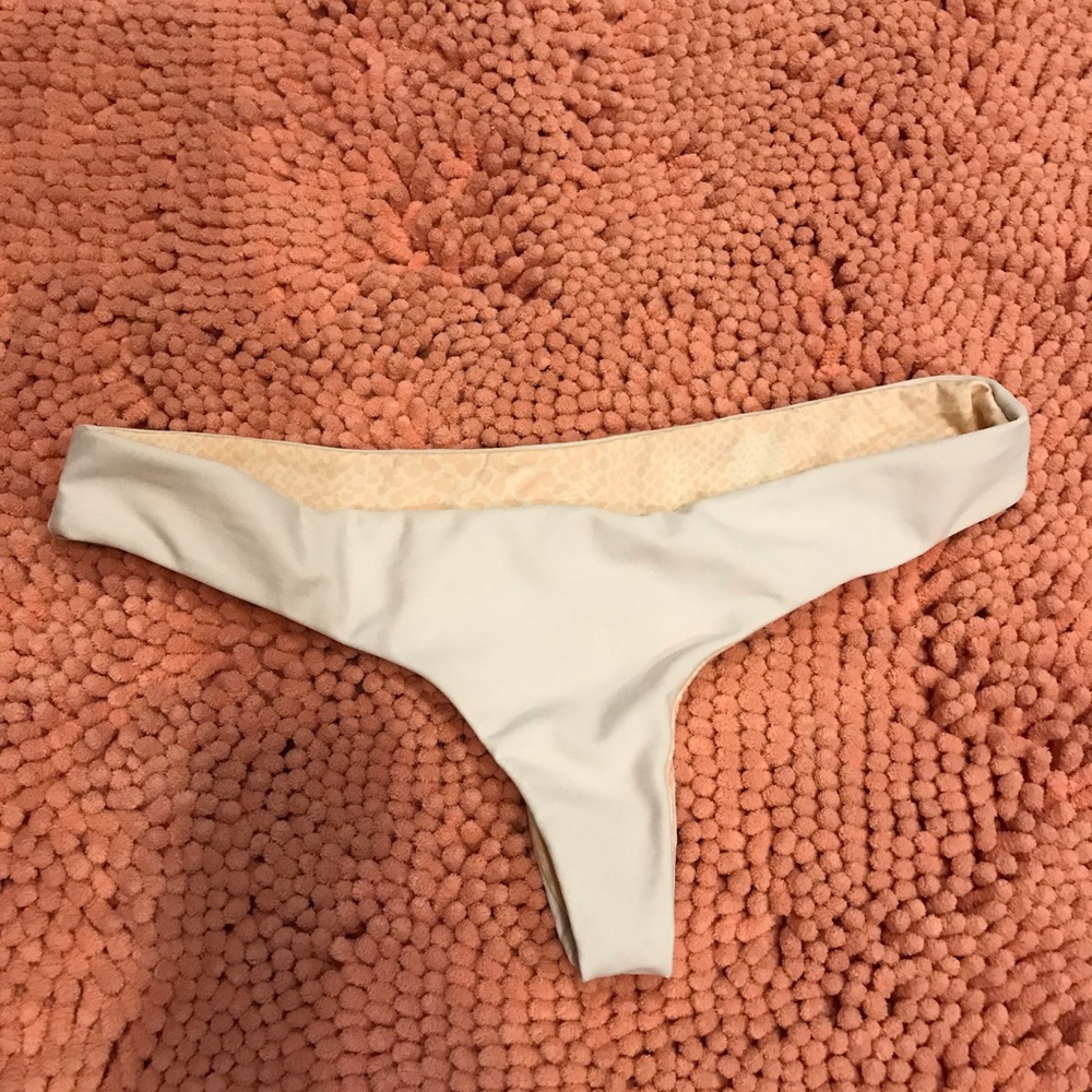 Acacia Hookipa Bottom Foam Size Small